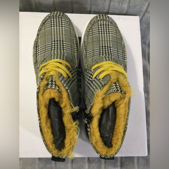 Romika Helsinki 02 Black Yellow Faux Fur Boot Sneaker EU 40 US 9 to 9.5 - Picture 6 of 16